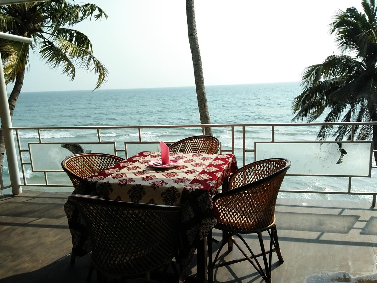 Black Beach Resort Thiruvananthapuram Restaurant
