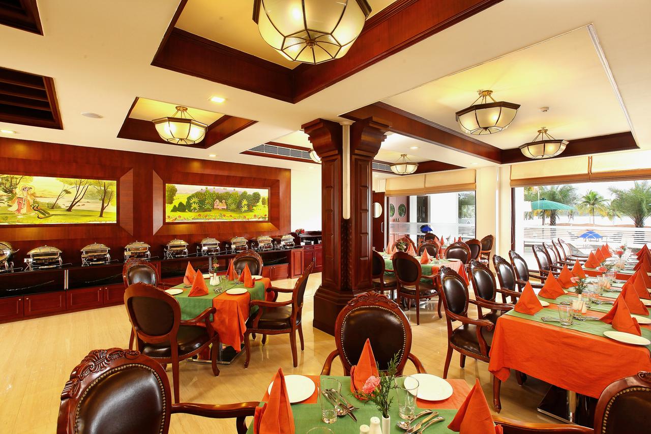 Lake Palace Hotel Thiruvananthapuram Restaurant